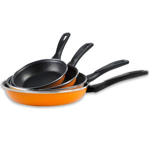 CARBON STEEL FRYING PAN